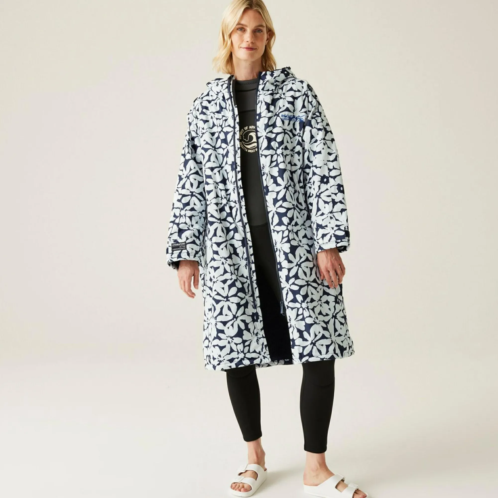 Women Regatta Staycation|Festival<Adult Waterproof Changing Robe |