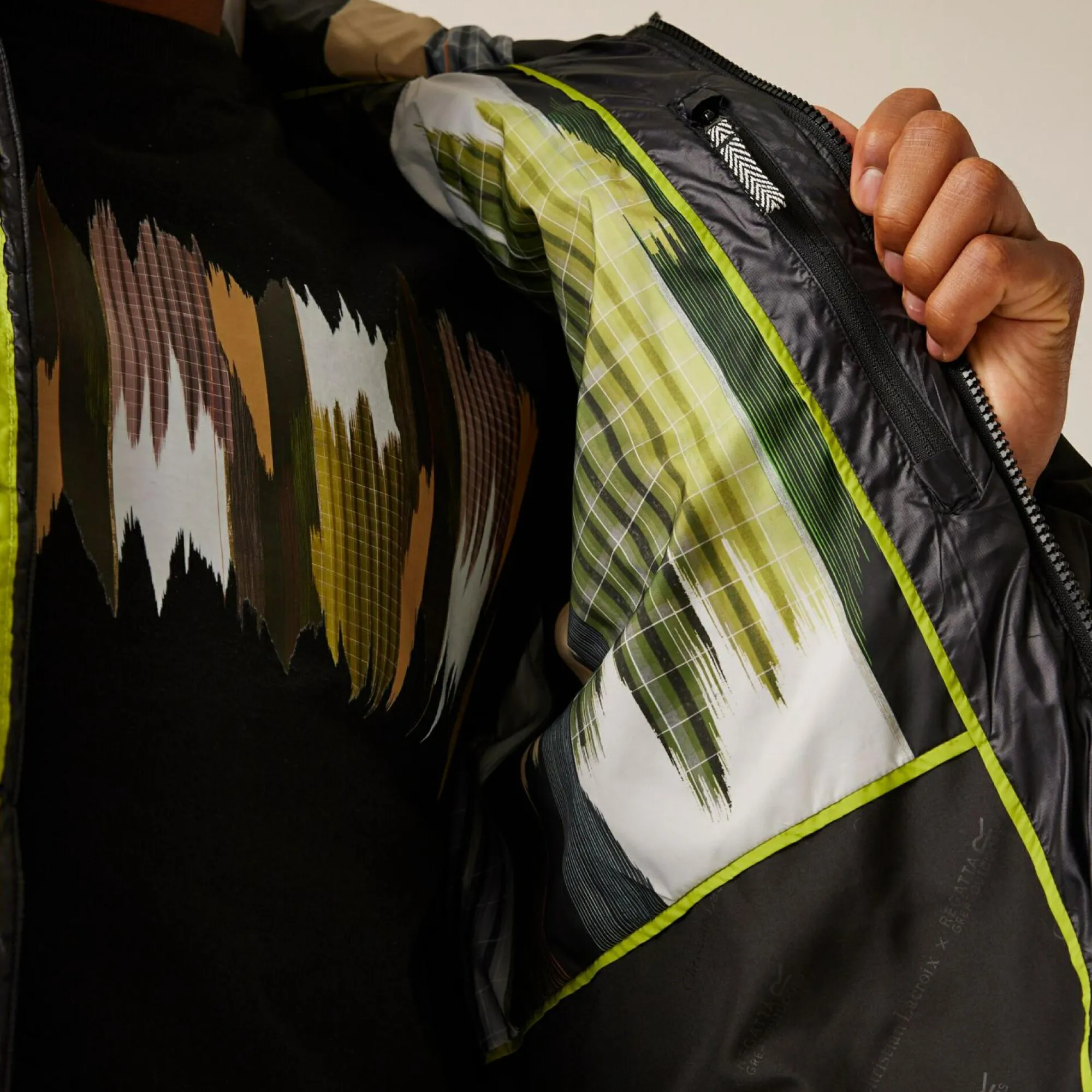 Regatta Padded Jackets<Christian Lacroix - Men's Congenies Short Padded Jacket |
