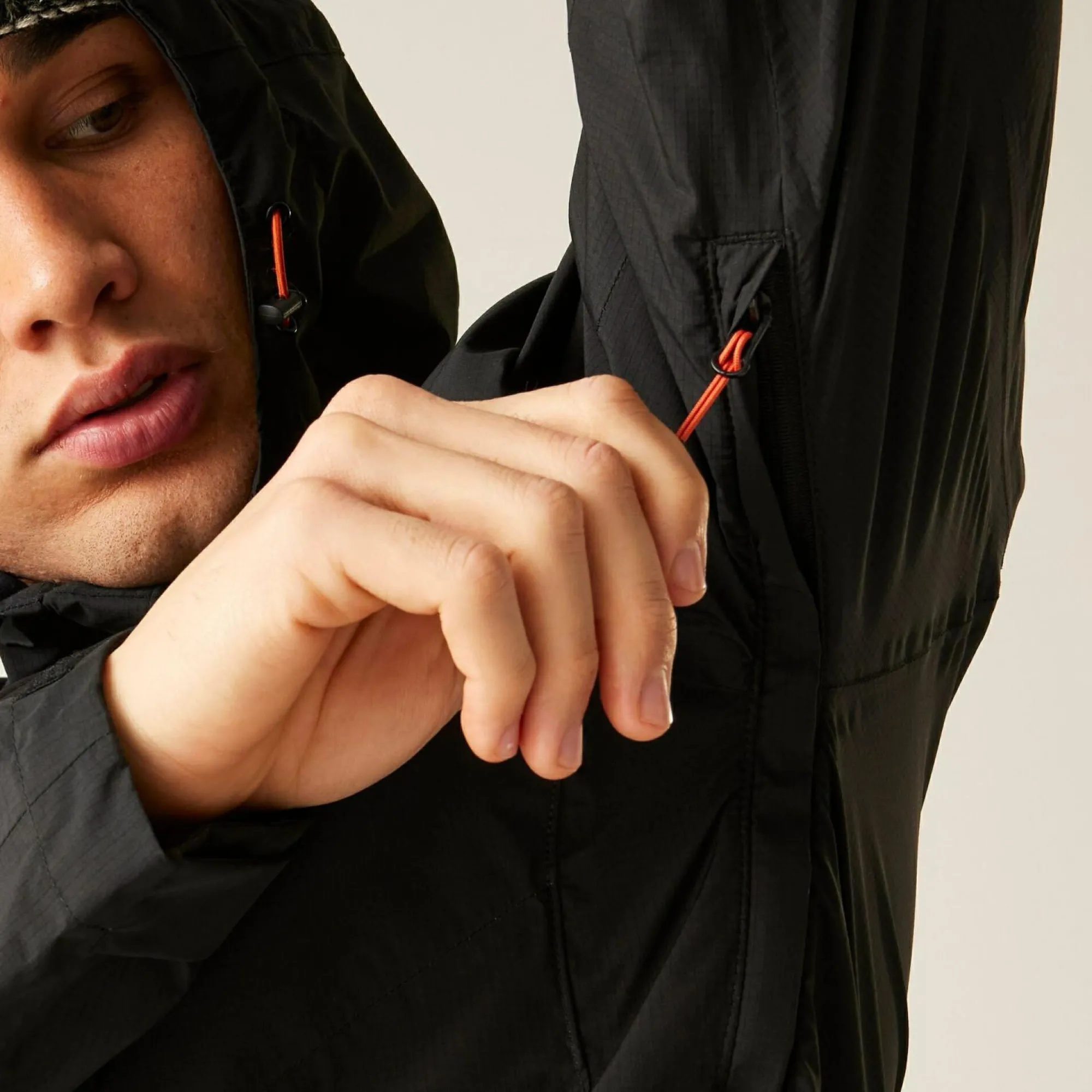 Regatta Waterproof Jackets<Dare 2b - Men's Breathe Out Waterproof Jacket |