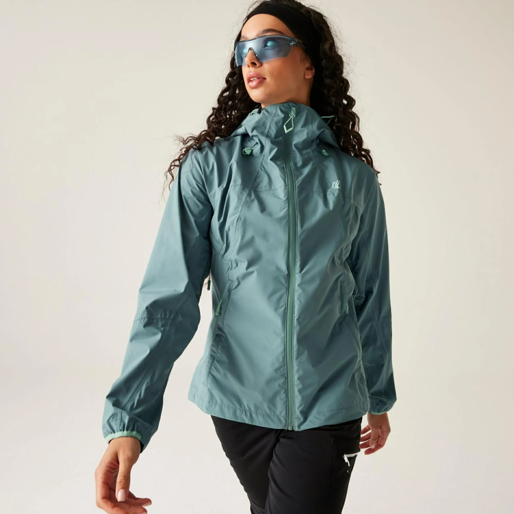 Women Regatta Waterproof Jackets|Festival<Dare 2b - Women's Breathe Easy Waterproof Jacket |