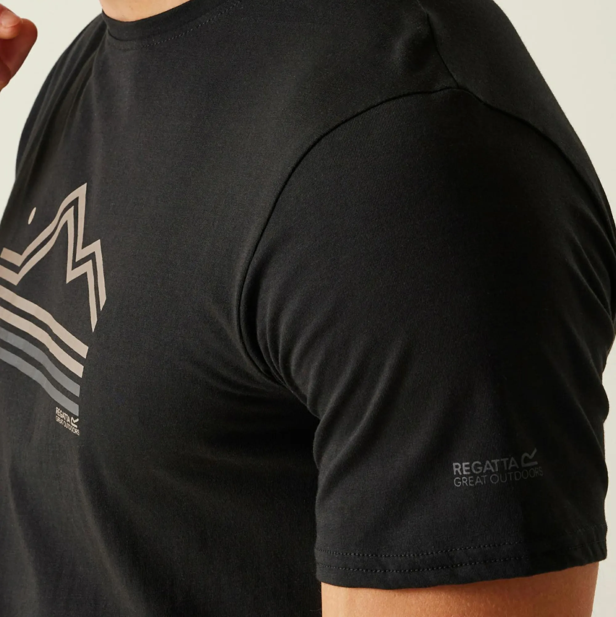 Regatta T-Shirts|T-Shirts & Tops<Men's Breezed V T-Shirt |