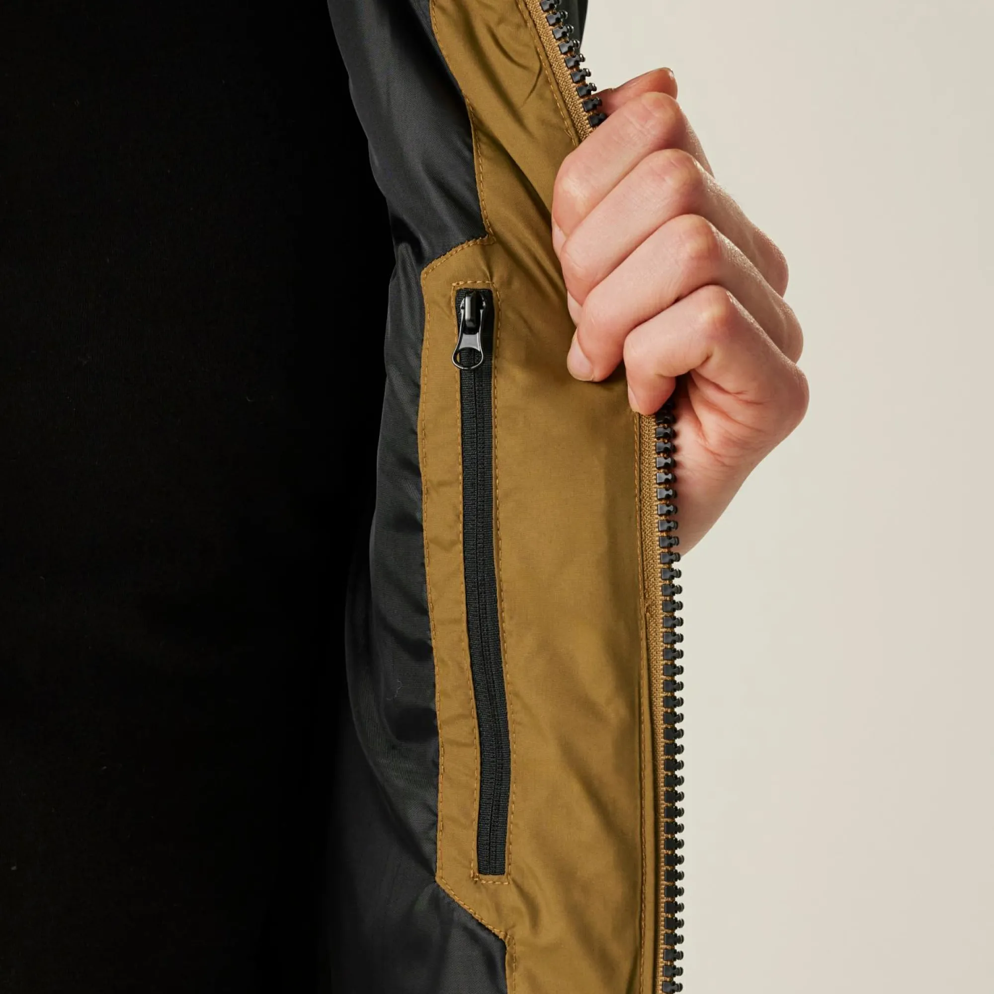 Regatta Gilets & Bodywarmers<Men's Hawfinch Insulated Gilet |