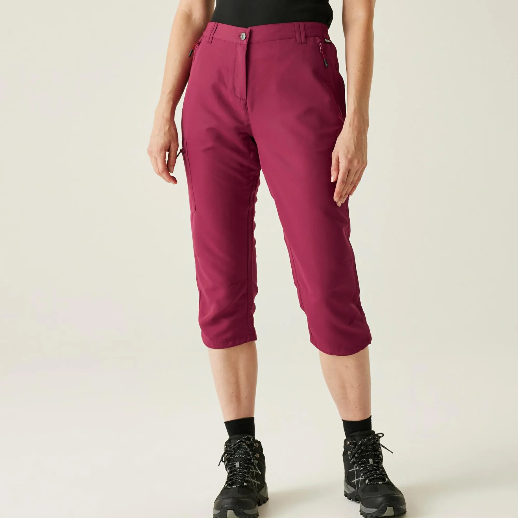 Women Regatta Walking Trousers<Women's Chaska III Capri Walking Trousers |