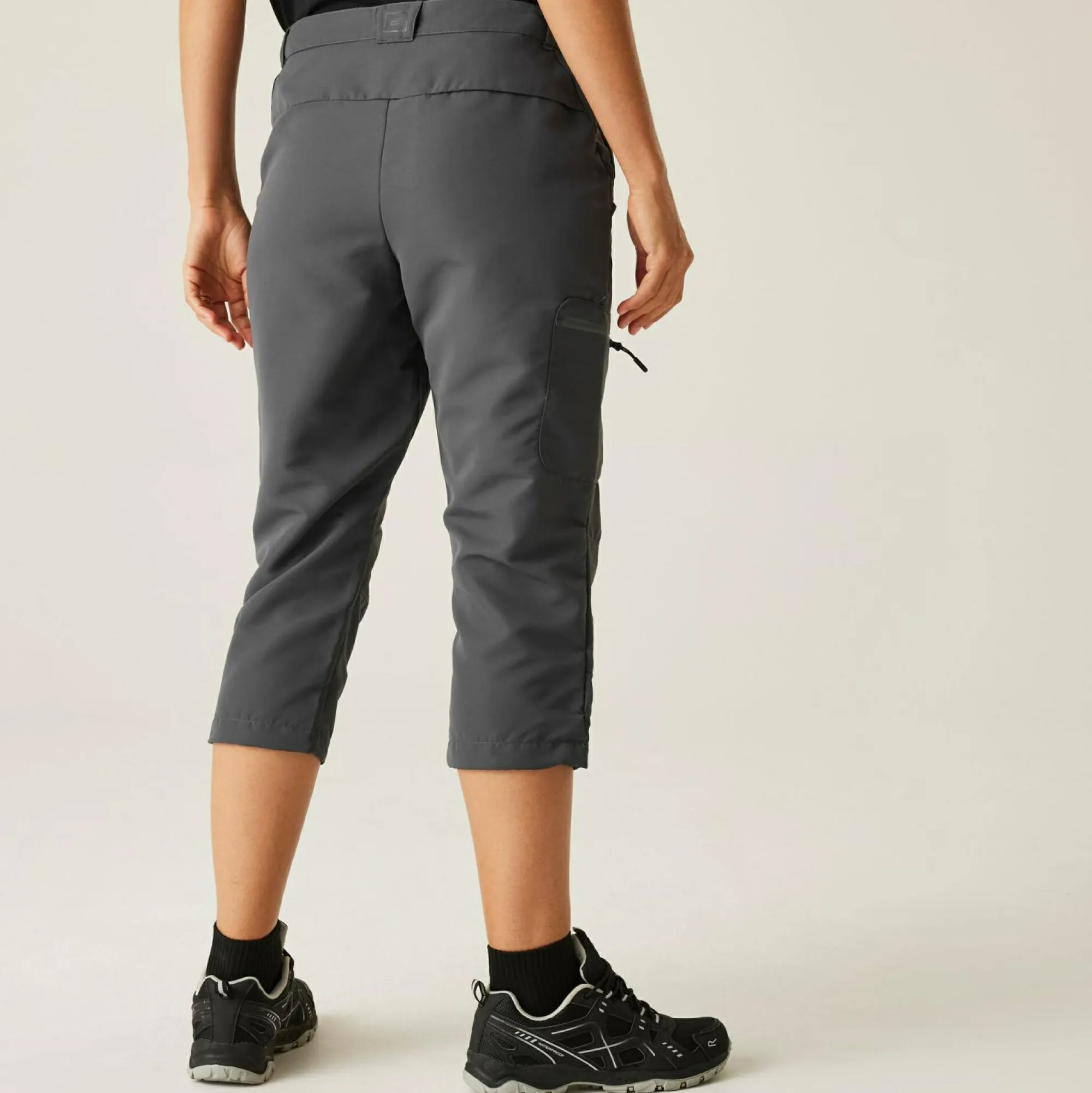 Women Regatta Walking Trousers<Women's Chaska III Capri Walking Trousers |