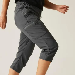 Women Regatta Walking Trousers<Women's Chaska III Capri Walking Trousers |