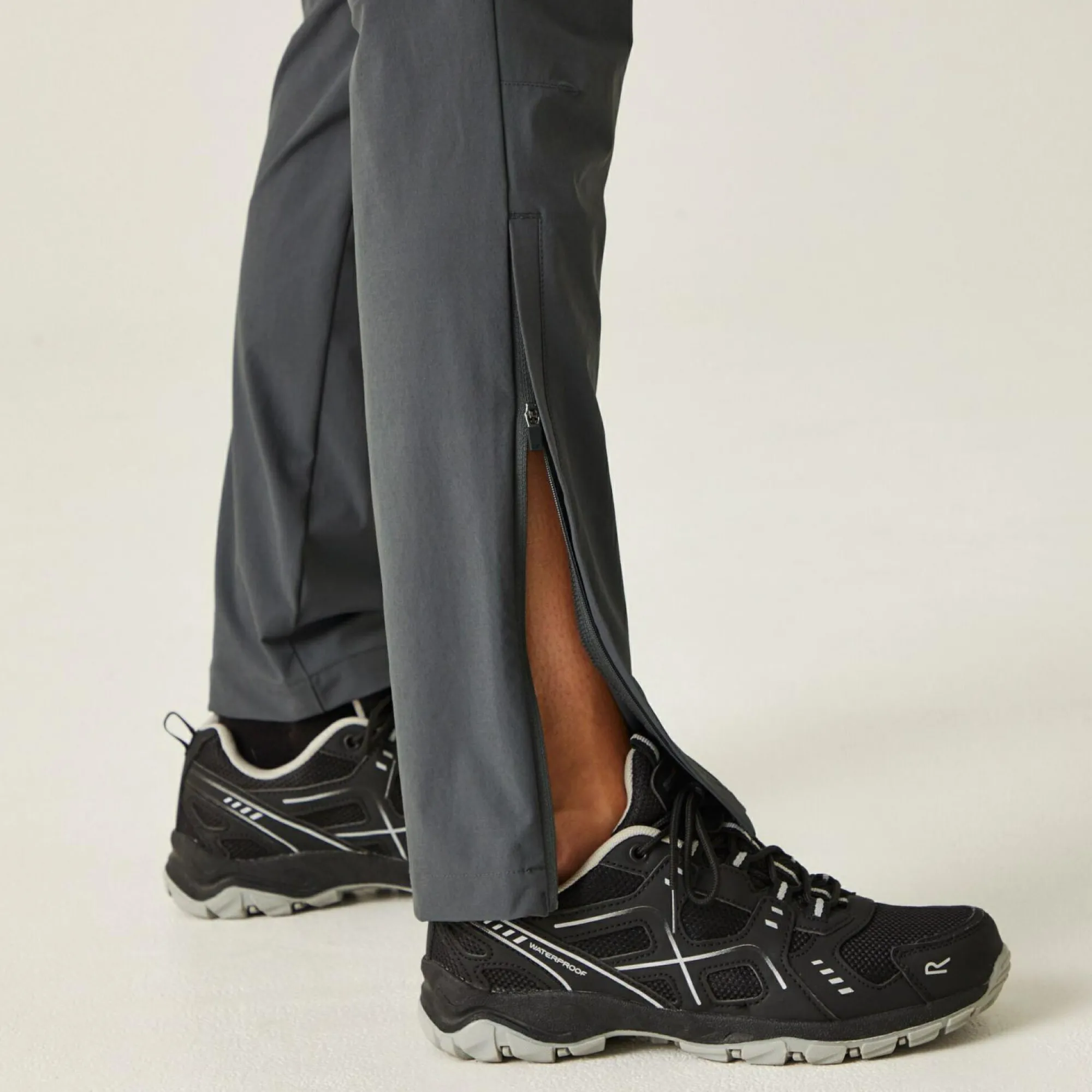 Women Regatta Walking Trousers<Women's Mountain Zip Off Walking Trousers |